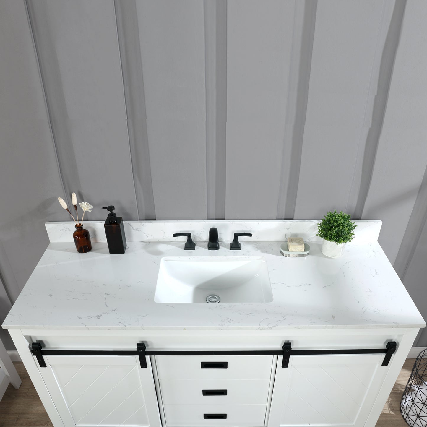 Kinsley Single Bathroom Vanity Set in White and Carrara White Marble Countertop
