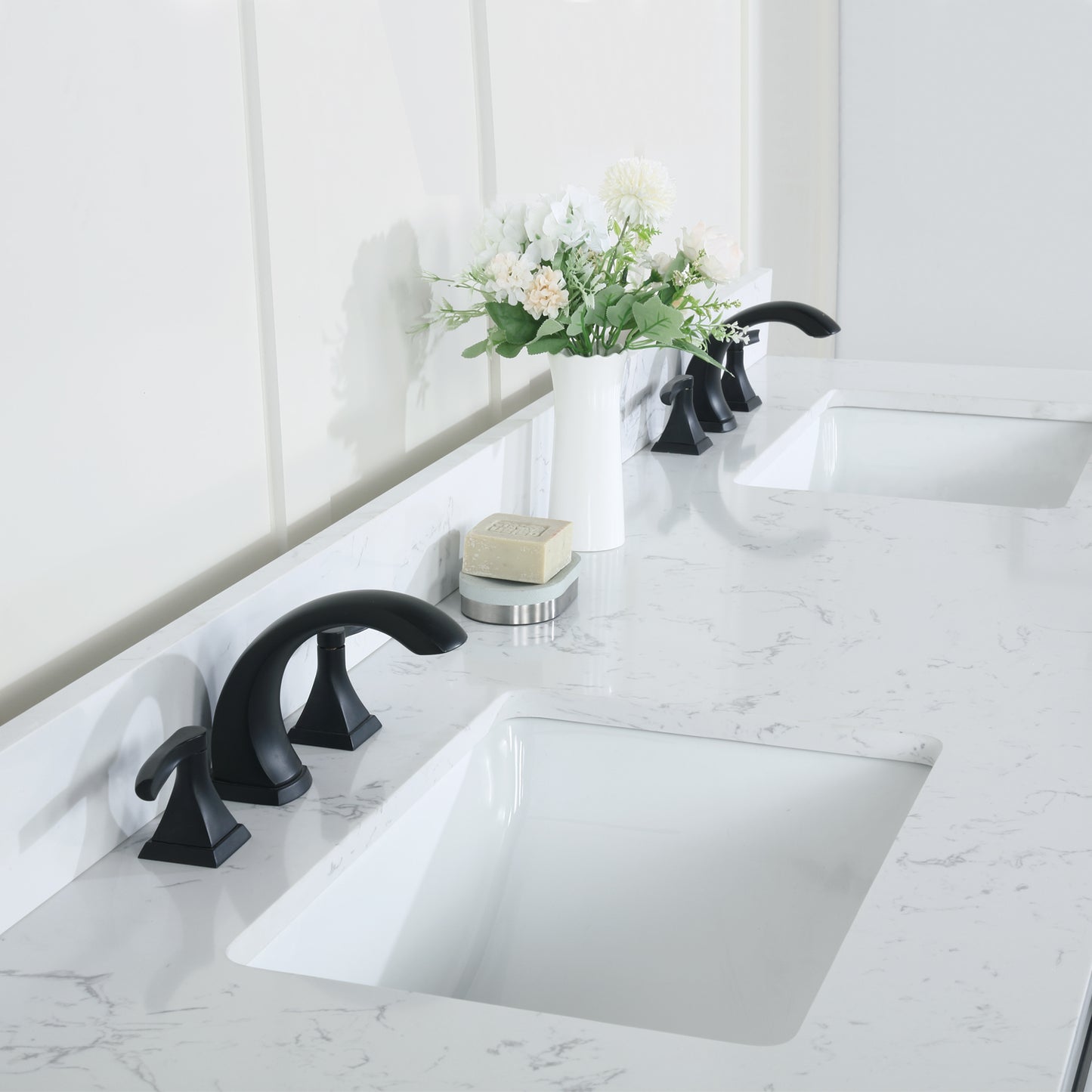 Kinsley Double Bathroom Vanity Set in White and Carrara White Marble Countertop