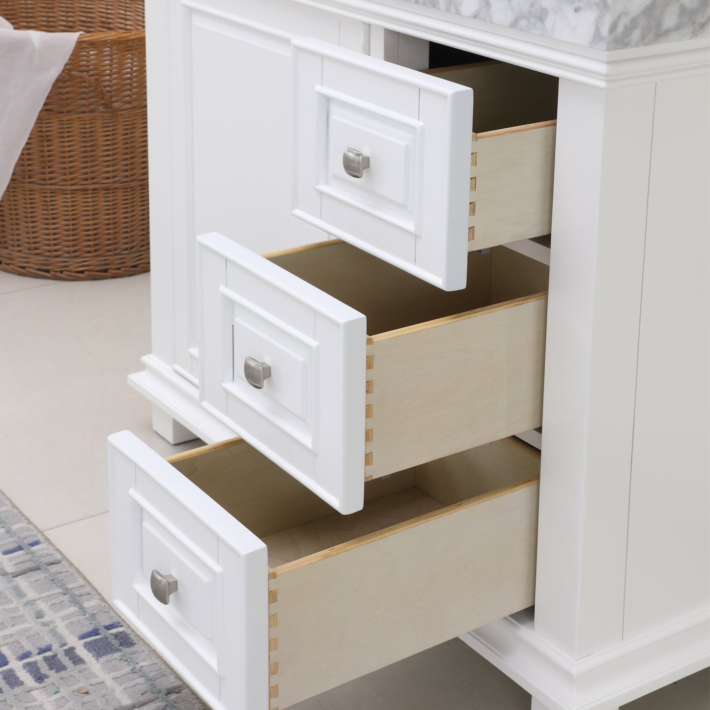 Jardin Single Bathroom Vanity Set in Jewelry Blue and Carrara White Marble Countertop